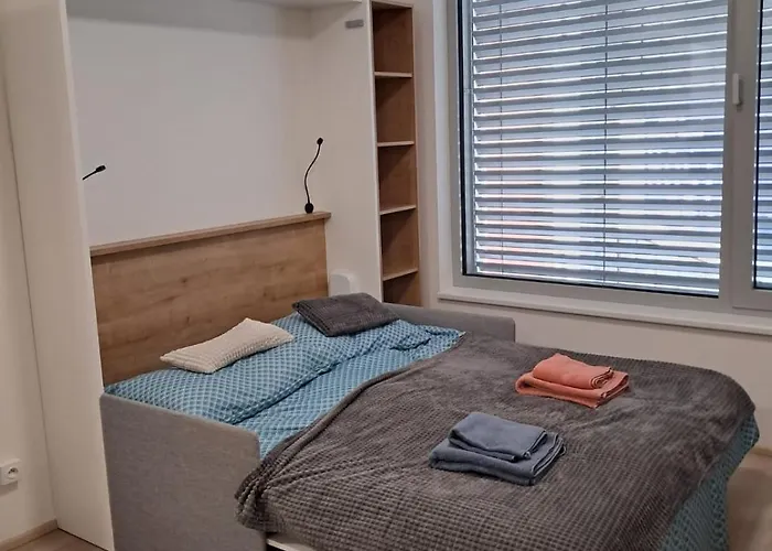 Lägenhet Modern Flat With Rooftop Terrace Prag