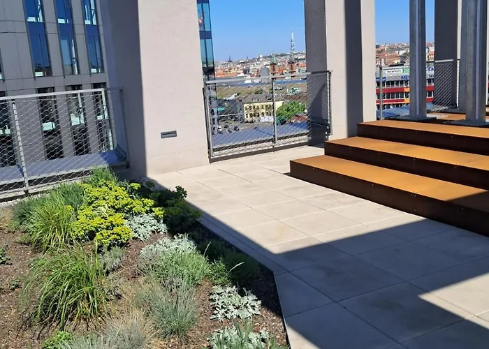 Modern Flat With Rooftop Terrace